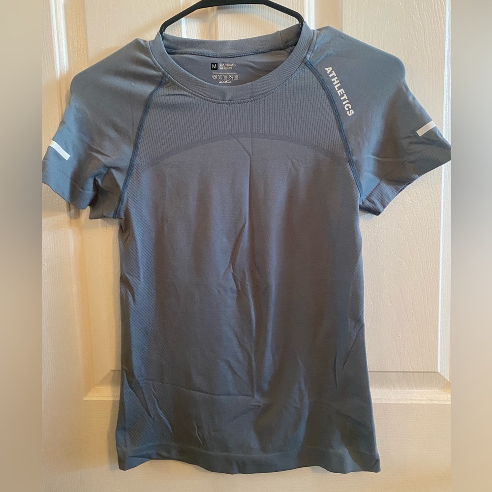Workout shirt cute & comfy